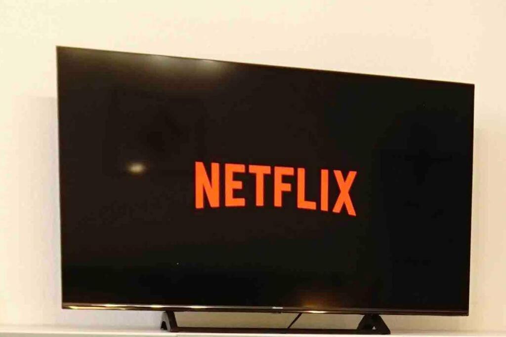 Super Lage Modern Boxspringbett *Netflix* Wlan* Apartment Chemnitz Luaran gambar